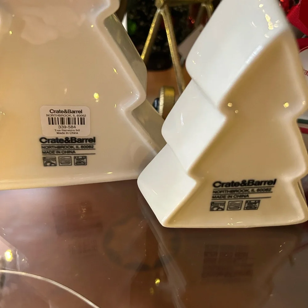 Crate&Barrel add festive